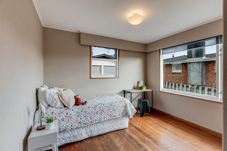 Photo of property in 102 Ruapehu Street, Paraparaumu, 5032