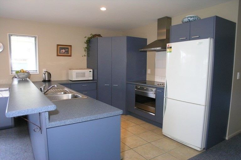 Photo of property in 7 Jasper Place, Northwood, Christchurch, 8051