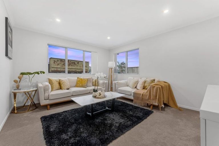 Photo of property in 129 Hillpark Drive, Pokeno, 2402