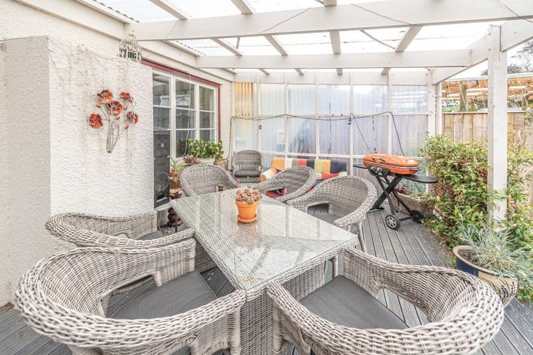 Photo of property in 16 Field Street, Aramoho, Whanganui, 4500