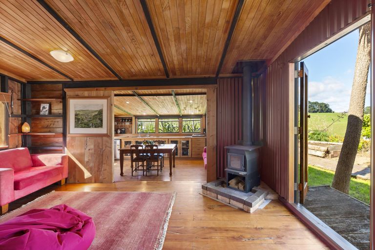 Photo of property in 5 Te Whare Hauora Place, Raglan, 3225