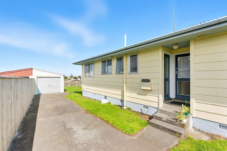 Photo of property in 49 Lee Street, Castlecliff, Whanganui, 4501