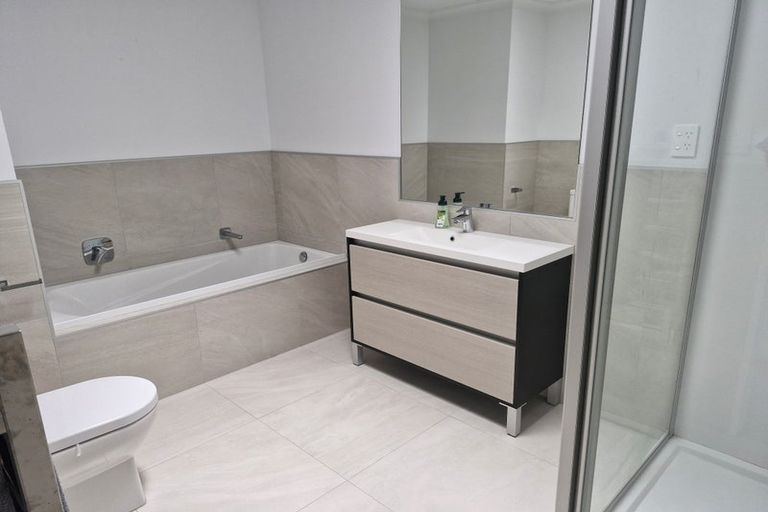 Photo of property in 64 Mettam Drive, Swanson, Auckland, 0614