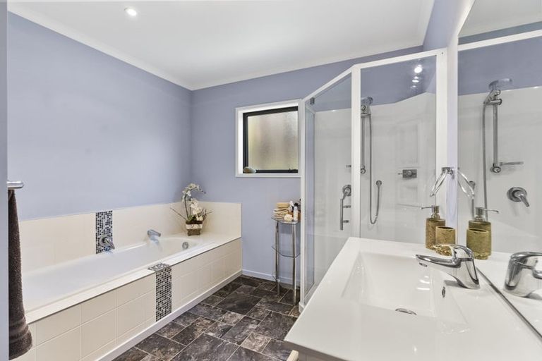 Photo of property in 67a Pohutukawa Place, Bell Block, New Plymouth, 4312