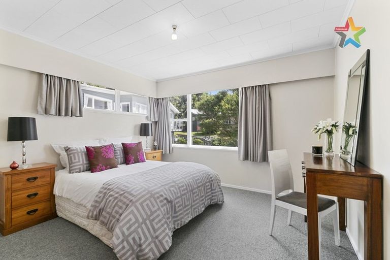 Photo of property in 6 Volkner Grove, Waterloo, Lower Hutt, 5011