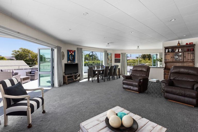 Photo of property in 75 Harper Road, Waimarama, 4294