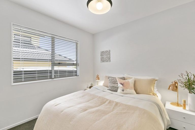 Photo of property in 74 Kentwood Drive, Woodridge, Wellington, 6037