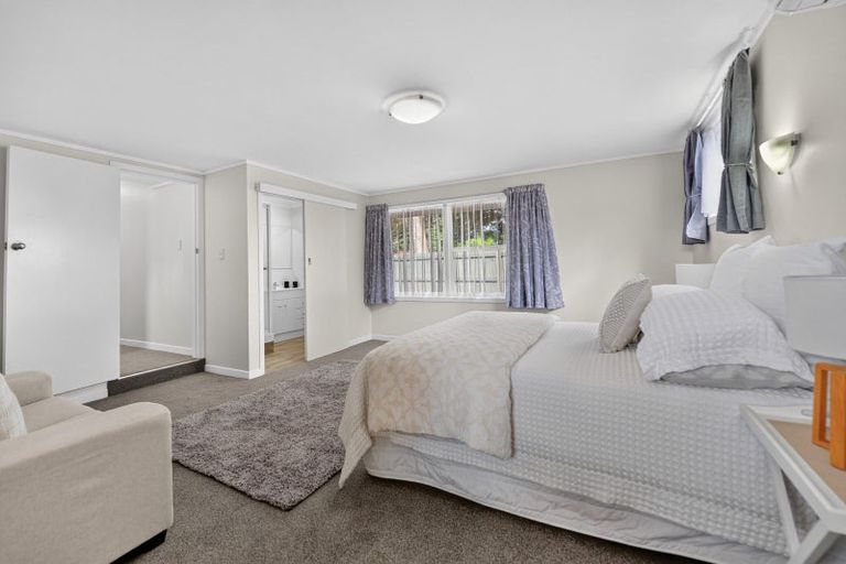 Photo of property in 18 Totara Drive, St Andrews, Hamilton, 3200