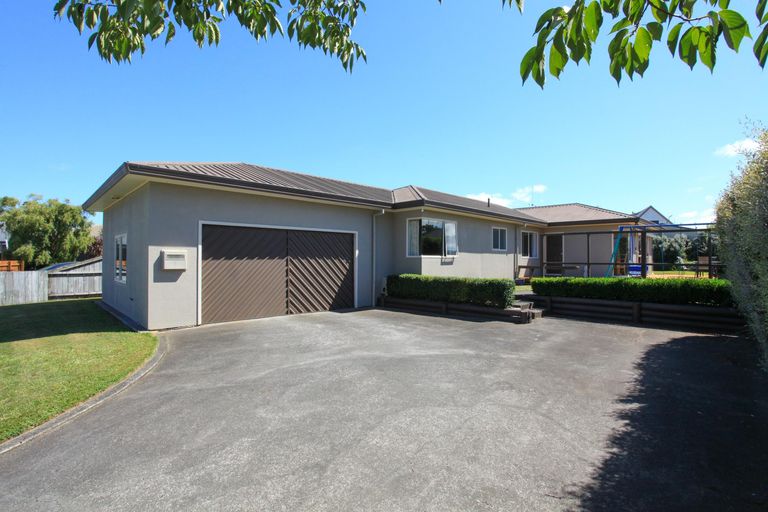 Photo of property in 27 Ronald Court, Pukete, Hamilton, 3200
