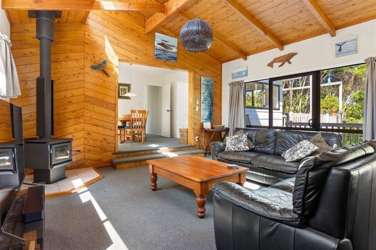 Photo of property in 13 Scoresby Street, Opua, 0200