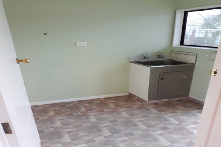 Photo of property in 60 Ketemarae Road, Normanby, Hawera, 4614