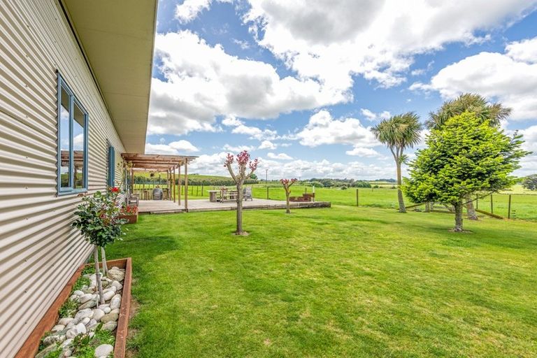 Photo of property in 47 Viles Road, Bulls, 4894