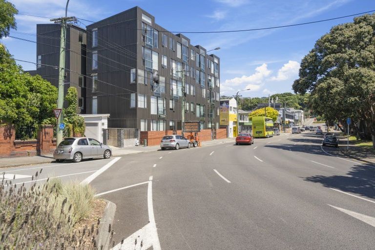 Photo of property in Nouvo Apartments, 5g/21 Rugby Street, Mount Cook, Wellington, 6021
