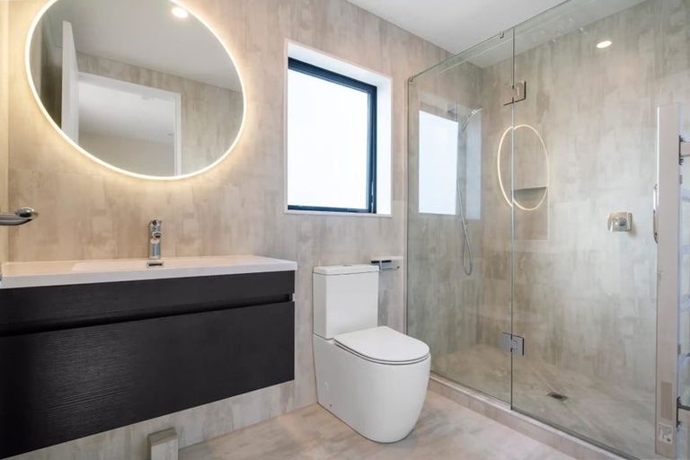 Photo of property in 21b Lumbarda Drive, Kumeu, 0810