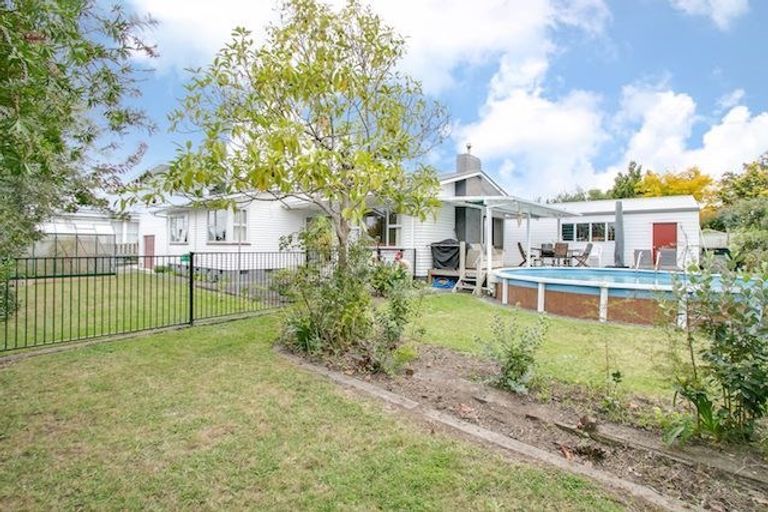Photo of property in 10 Totara Street, Taradale, Napier, 4112