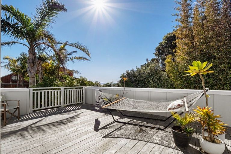 Photo of property in 153 Karewa Parade, Papamoa Beach, Papamoa, 3118