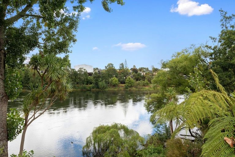 Photo of property in 489 River Road, Fairfield, Hamilton, 3214