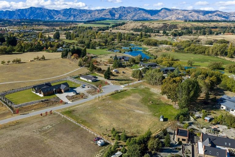 Photo of property in 14 Head Place, Albert Town, 9382