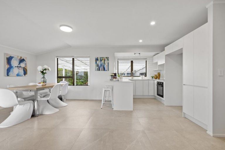 Photo of property in 320 Creightons Road, Clevedon, Papakura, 2582