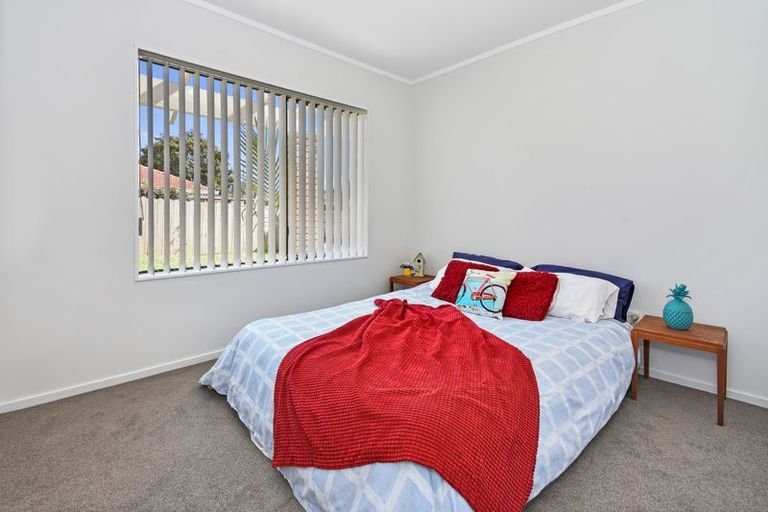 Photo of property in 8 Colt Place, Randwick Park, Auckland, 2105