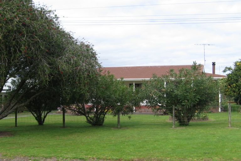 Photo of property in 4 Dawn Avenue, Hahei, Whitianga, 3591