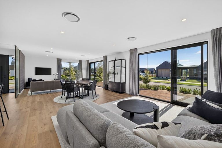 Photo of property in 10 Homestead Drive, Rangiora, 7400