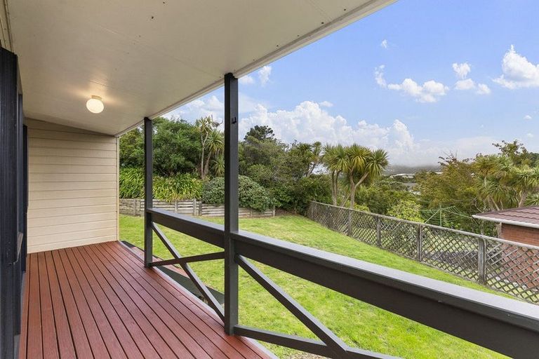 Photo of property in 8 Peter Button Place, Johnsonville, Wellington, 6037