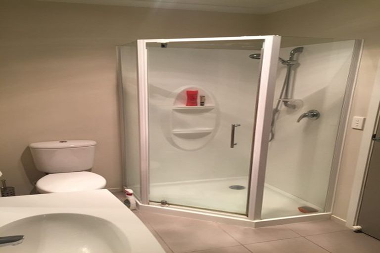 Photo of property in 3/66 Kawaha Point Road, Kawaha Point, Rotorua, 3010