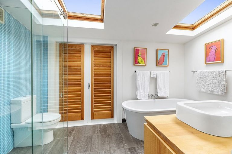 Photo of property in 24 Marsden Avenue, Karori, Wellington, 6012