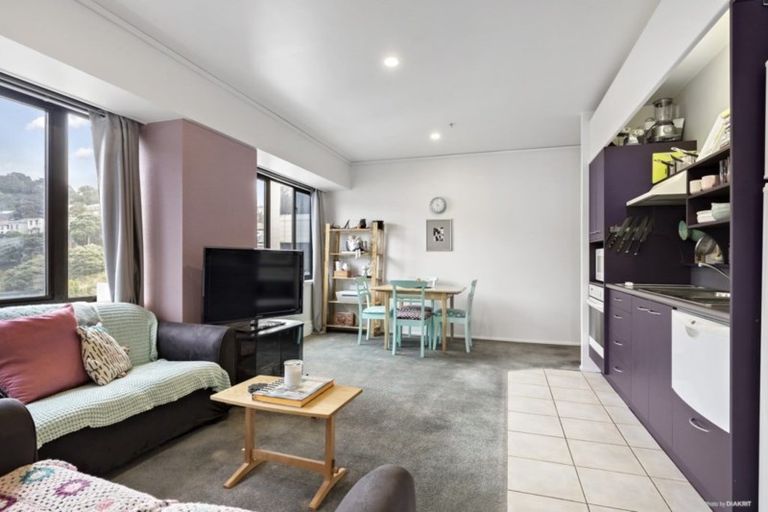 Photo of property in St Peters Apartments, 7d/192 Willis Street, Te Aro, Wellington, 6011