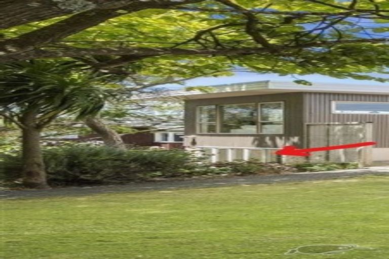 Photo of property in 36 James Evans Drive, Northcote, Auckland, 0627