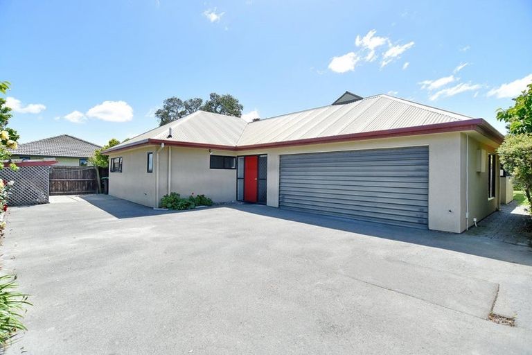 Photo of property in 43 West Belt, Rangiora, 7400