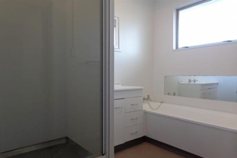 Photo of property in 1/73 Brockworth Place, Riccarton, Christchurch, 8011