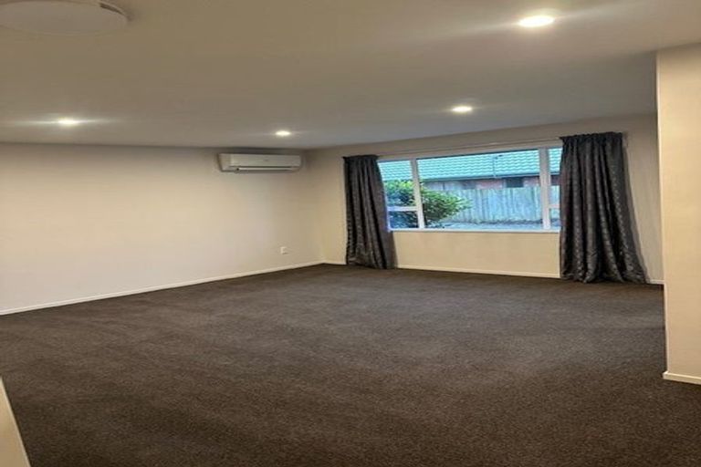 Photo of property in 16 Penruddock Rise, Westmorland, Christchurch, 8025