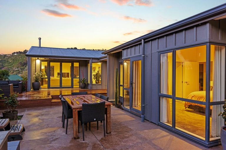 Photo of property in 77 Port Hills Road, Heathcote Valley, Christchurch, 8022