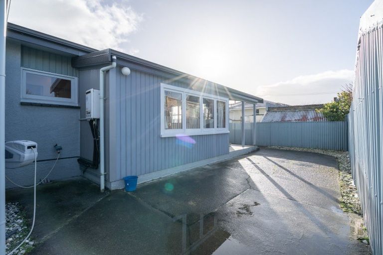 Photo of property in 17 Durham Street, Winton, 9720