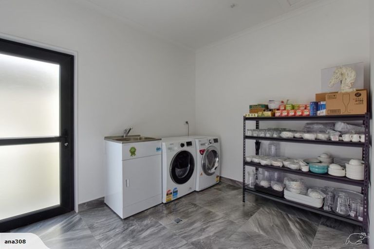 Photo of property in 71 Hokonui Drive, Gore, 9710