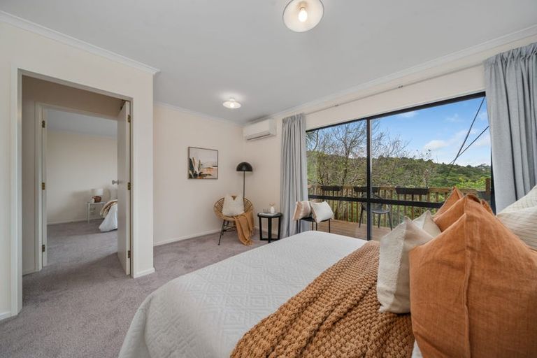 Photo of property in 2/14 Doris Gordon Crescent, Crofton Downs, Wellington, 6035