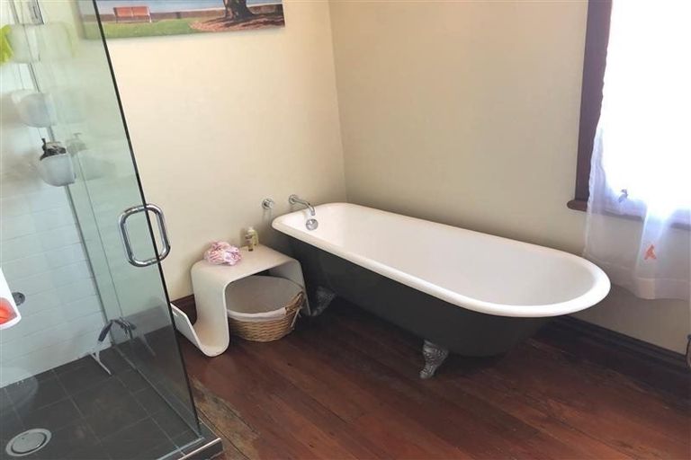 Photo of property in 74 Esplanade Road, Mount Eden, Auckland, 1024