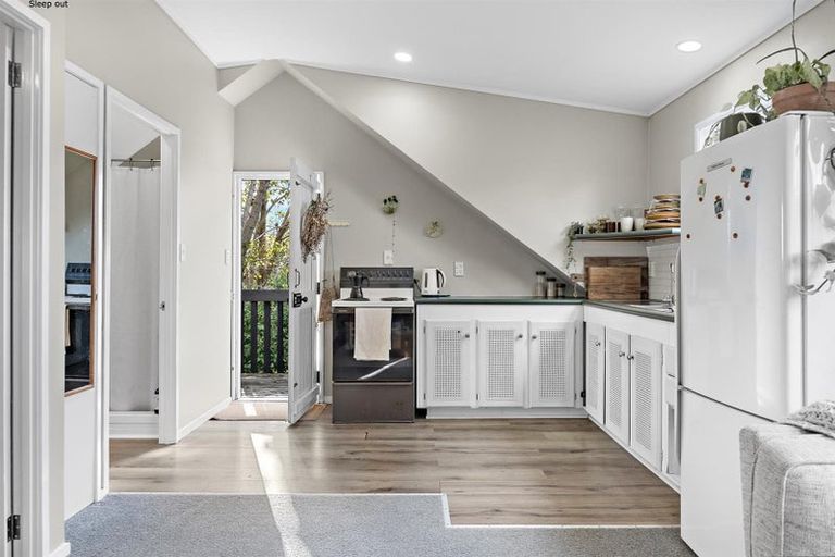 Photo of property in 1410 Old North Road, Helensville, 0875