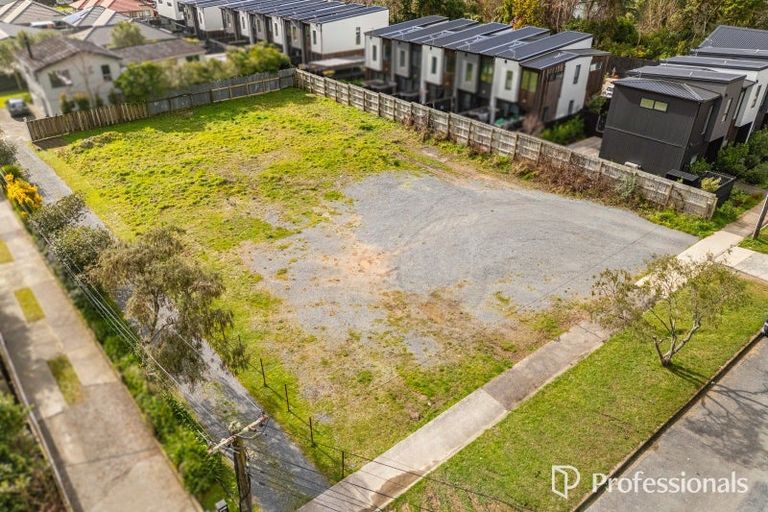 Photo of property in 32 Raukawa Street, Stokes Valley, Lower Hutt, 5019