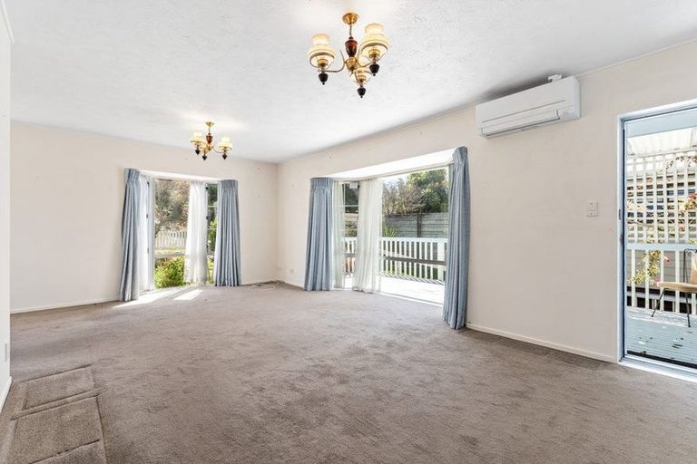 Photo of property in 1/113 Rosario Crescent, Red Beach, 0932