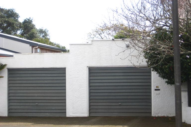 Photo of property in 60 Barrett Street, Westown, New Plymouth, 4310