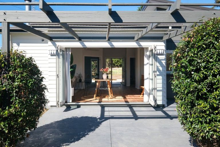 Photo of property in 51 Omarunui Road, Waiohiki, Napier, 4183