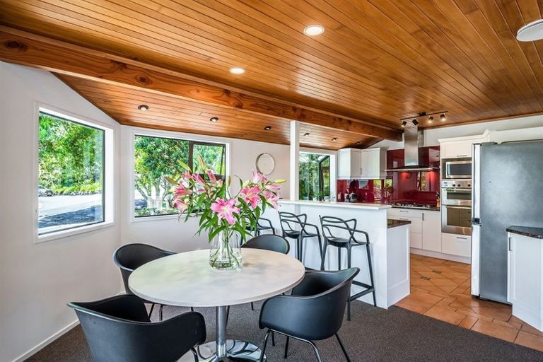 Photo of property in 11 Park Rise, Campbells Bay, Auckland, 0630