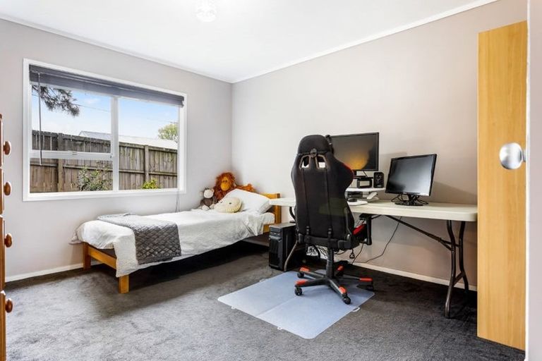 Photo of property in 4 Metcalfe Road, Ranui, Auckland, 0612