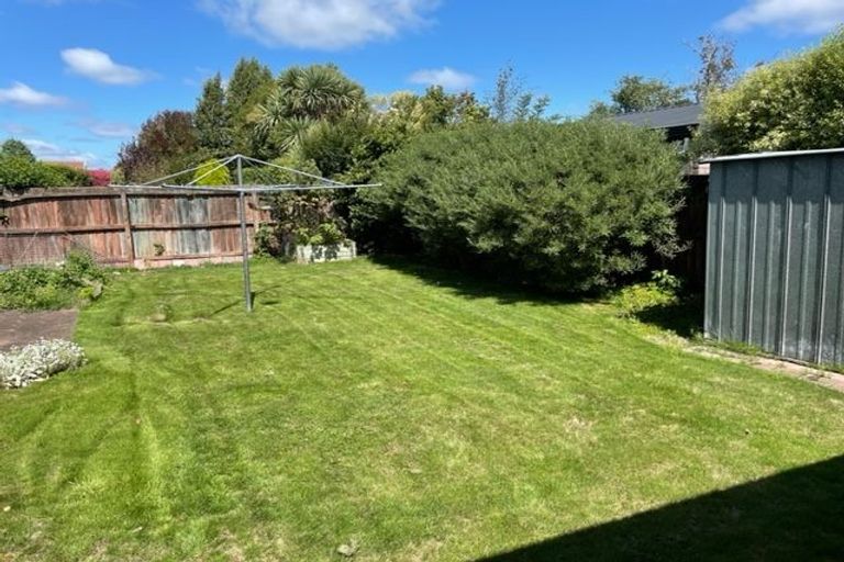 Photo of property in 39 Dunbarton Street, Redwood, Christchurch, 8051