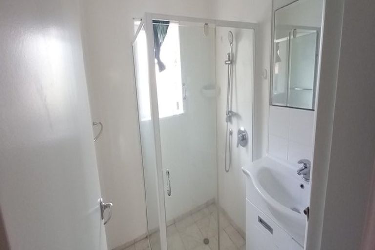 Photo of property in 512 Te Atatu Road, Te Atatu Peninsula, Auckland, 0610