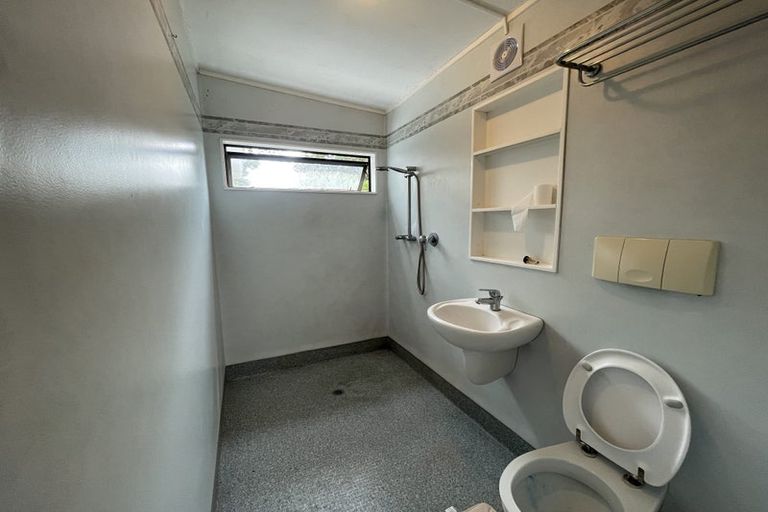 Photo of property in 50 Eugenia Rise, Totara Heights, Auckland, 2105