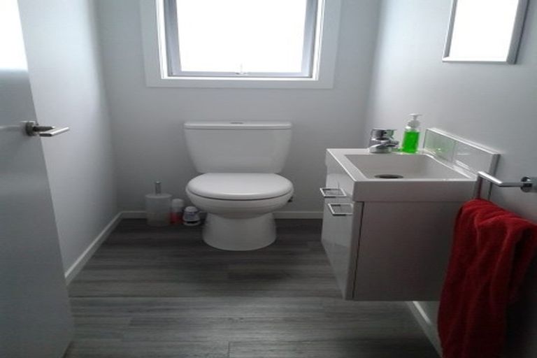 Photo of property in 3 Wangapeka Way, Aotea, Porirua, 5024